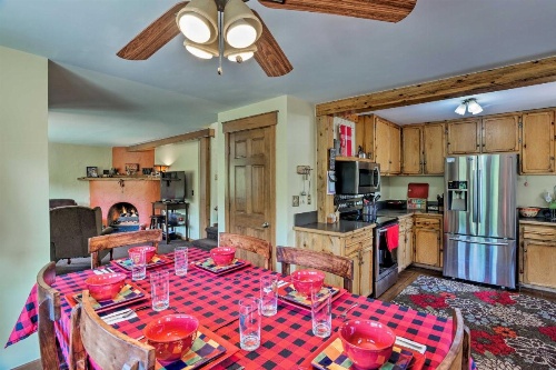 Cozy Home with Deck and Mountain Views, Walk to Casinos image 25